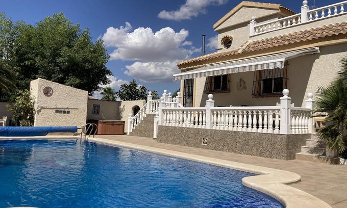 Mazarron Villa | Seaside Villa in Camposol with Pool & Spa Amenities