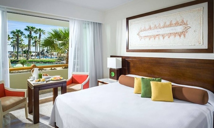 Puerto Penasco Resort | Elegant Resort Suite with Ocean View and Pool Access
