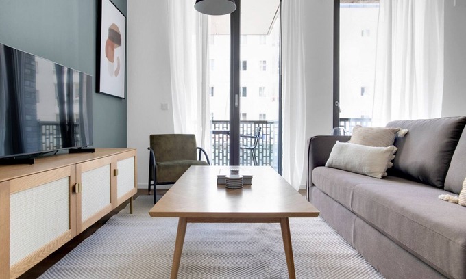 Tiergarten Apartment | Stylish Mitte 2BR Near Potsdamer Platz with Great Amenities