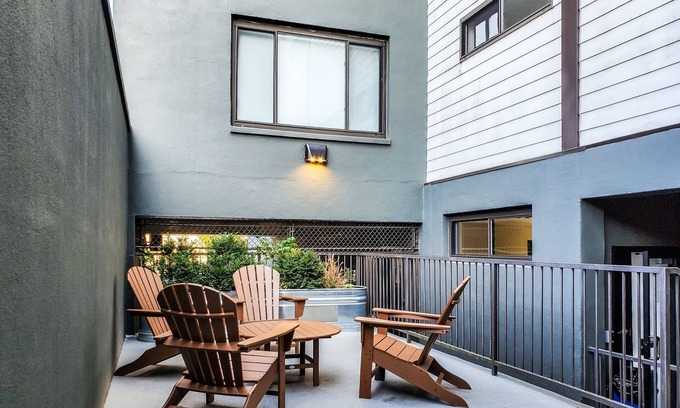Columbia Heights Apartment | Modern Serviced Apartment with Kitchen & Top Guest Rating