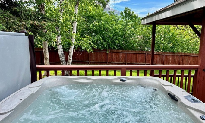 Eagle River House | Tranquil Retreat with Hot Tub & Breathtaking Mountain Views