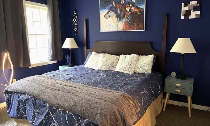 Hancock Apartment | Idyllic Mountain View Suite with Ski Access at Jiminy