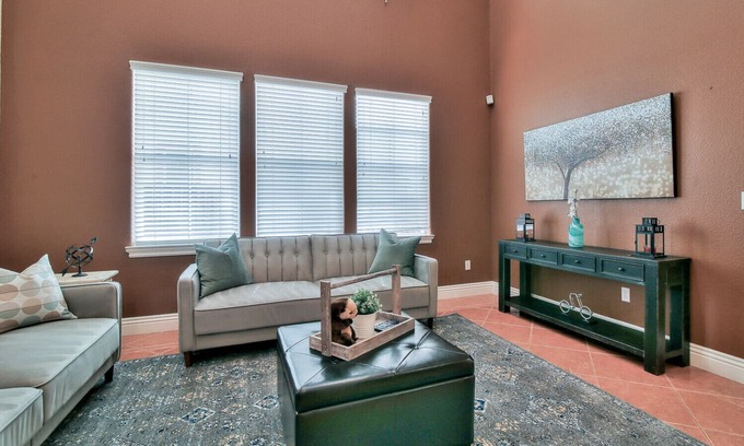 American Canyon House | Beautiful Napa-Solano Retreat with Spa & Family Amenities