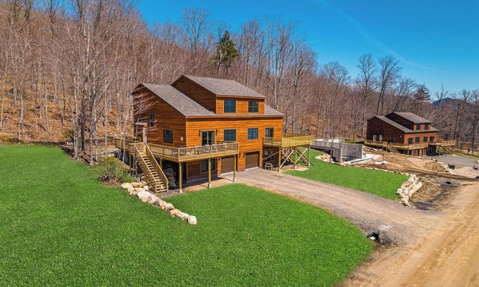 Lake Placid House | New Build Escape at Whiteface Club & Resort with Lake Views