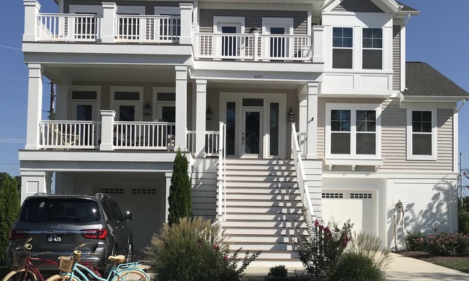 Bethany Beach House | Elegant North Bethany Beach Home with Oceanfront Amenities