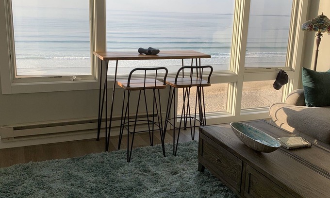 Old Orchard Beach Condo | Oceanview Condo in Old Orchard Beach - Guest Rated 10/10