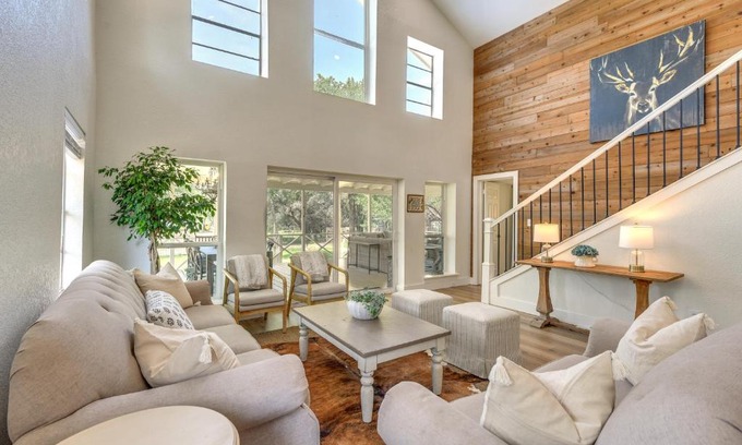 Palo Pinto House | Inviting Palo Pinto Home with Private Hot Tub and Views