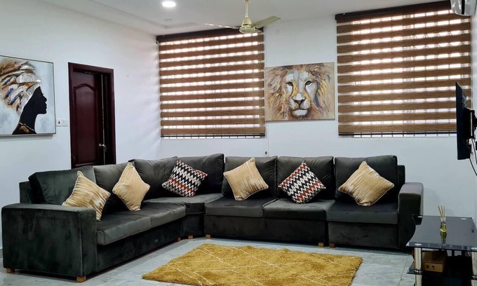 Adenta Apartment | Cozy Retreat Near Highway with Child-Friendly Amenities