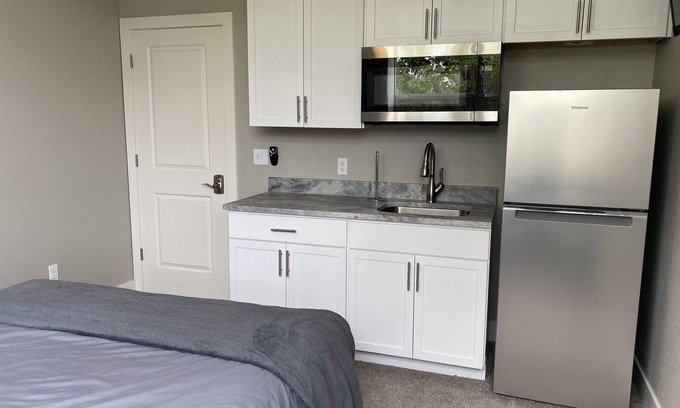 Sterling Apartment | Modern Studios Ideal for Families in Sterling!