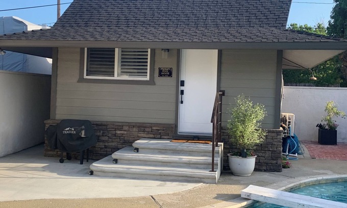 Tustin Apartment | Private Pool Retreat: Guest Rated 10/10 Getaway