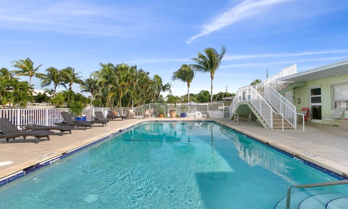 Ocean Ridge Apartment | Beautiful Studio with Pool, Steps from the Beach