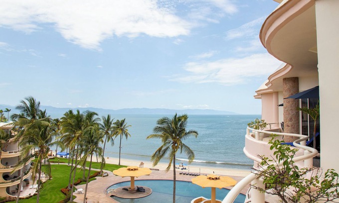 Flamingos Villa | Elegant Two-Story Penthouse with Ocean View in Nuevo Nayarit