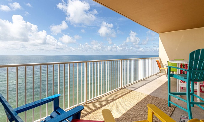 Gulf Shores Condo | Ocean View Retreat with Pool & Spa - Rated 9.8 by Guests