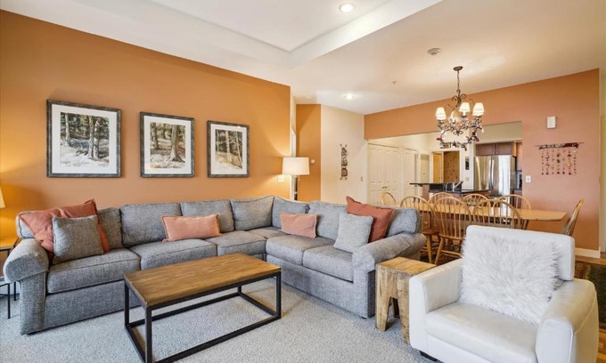 Central Vermont- Killington House | Experience Unmatched Mountain Views at Lodges 303 Condo