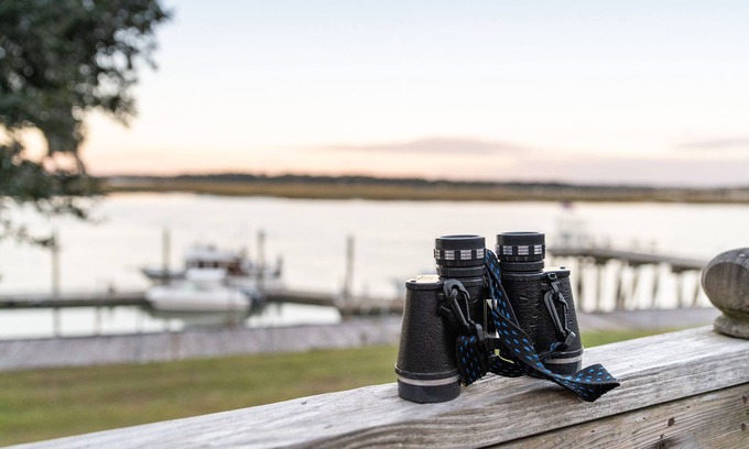 Beaufort Condo | Exceptional Waterfront Battery Creek Retreat with Spa & Breakfast