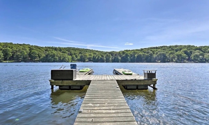Greentown House | Inviting Waterfront Escape at Lake Wallenpaupack with Dock & Kayaks
