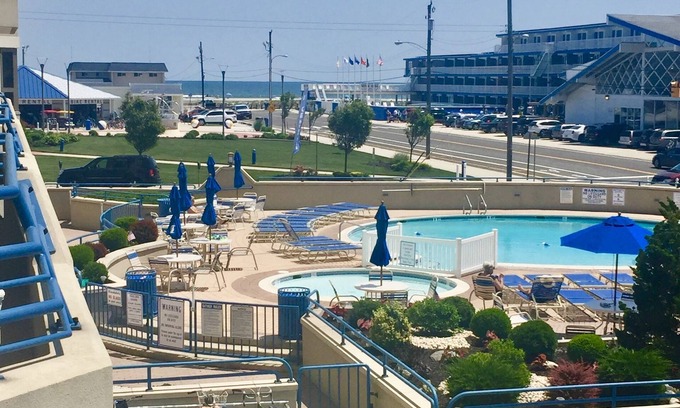 Wildwood Crest Condo | Ocean View WW Crest Beachfront Condo with Premier Amenities
