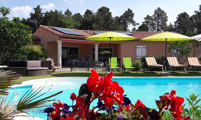 Regusse Villa | Experience Gorges du Verdon: Family Villa with Heated Pool