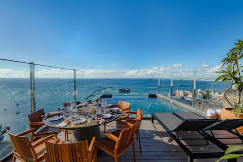 Comercio Apartment | Relax at Gorges Residence Salvador with Pool Access