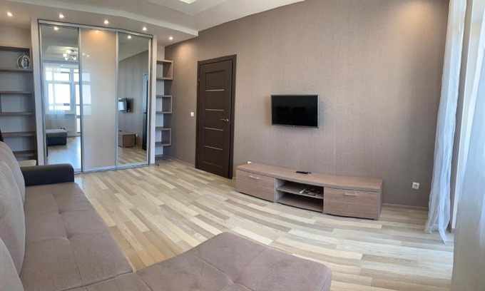 Kaliningrad Apartment | Gorkogo 96 Comfort - Budget-Friendly Stay with Great Reviews