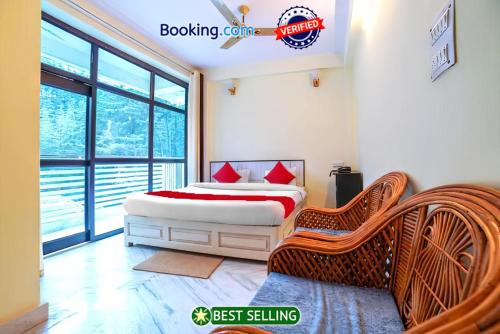 Lohaghat Hotel | Guest Rated: Goroomgo Hotel Ganpati with Ocean Views