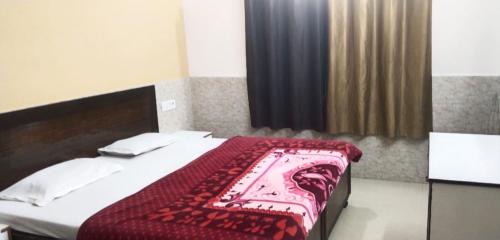 Mathura Hotel | Top-Rated Goroomgo Kunj Residency Mathura with Restaurant