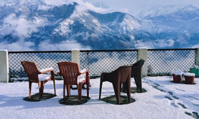 Munsyari Hotel | Budget-Friendly Goroomgo Mount Kailash Homestay in Munsyari