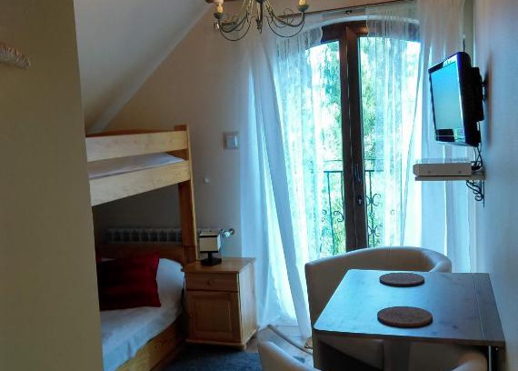 Stegna House | Discover Gosciniec Stegna: Top-Rated Family Getaway