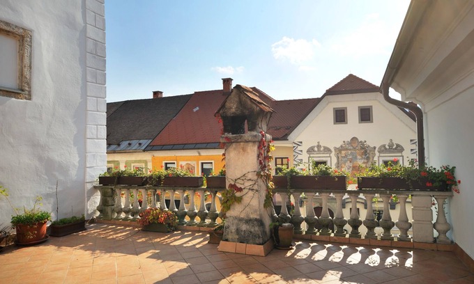 Radovljica Hotel | Discover Gostilna Lectar: Spa Retreat with Family Amenities