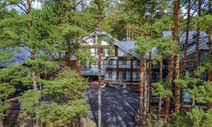 Andomskoe Hotel | Guest Rated: Prionezhskaya Riviera with Hot Tub Relaxation
