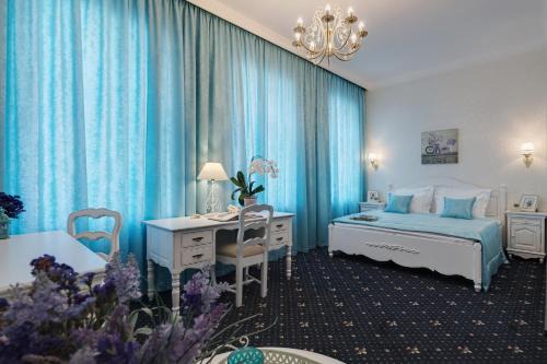 Petrovskoye Hotel | Explore Comfort at Gostiny Dvor Hotel - 4-Star Stay