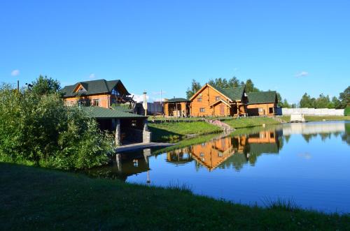 Vyshpil House | Family-Friendly Stay at Gostynna Sadyba Kit Bayun