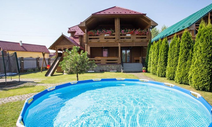Transcarpathia House | Cozy Stay at Gostynnyi dim Zatyshok - 4-Star, Pet Friendly