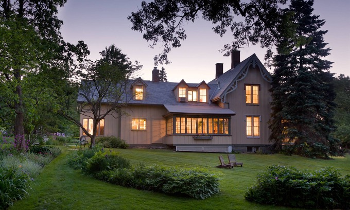 Trumansburg Bed & Breakfast | Elegant Gothic Eves Inn & Spa: Top-Rated Getaway Experience