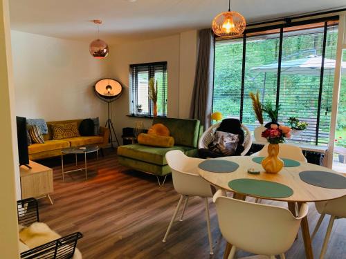 Otterlo House | Gouden Hert: Relax in Comfort with 8.6/10 Guest Rating