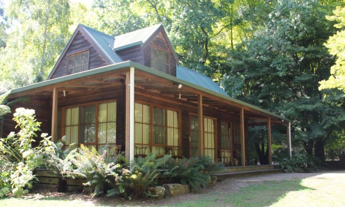 Jamieson House | Goulburn River Cottage - River Front