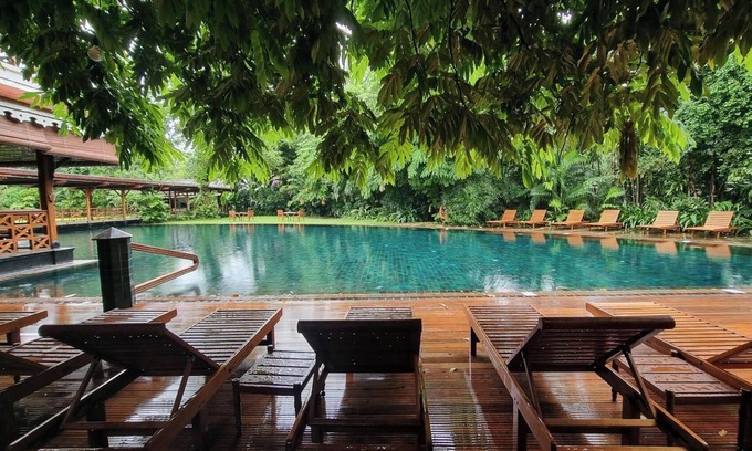 Yangon Hotel | Governor's Residence: Family-Friendly Retreat with Pool