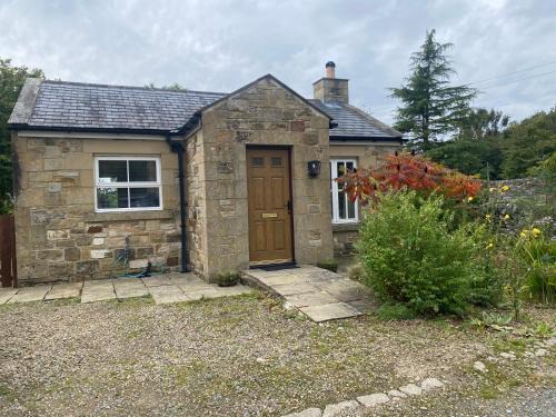 Falstone House | Gowanlea: Family-Friendly Retreat for Your Next Getaway
