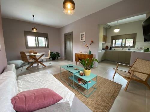 Zakharo House | The little house in Kaiafas