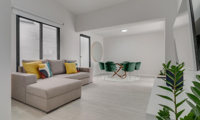 Machico House | Family-Friendly Graça House: 4-Star Guest Rated 9.5