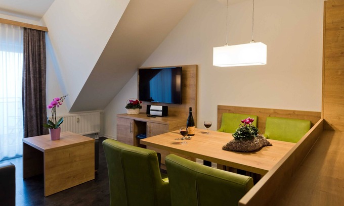 Feldberg Apartment | Comfortable 2-Room Apartment at Residence Grafenmatt