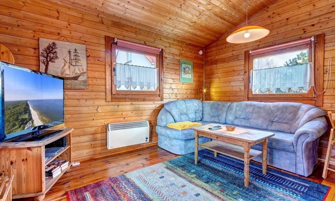 Ueckeritz Apartment | Experience Ocean Views at Haus 1 - Rated 10/10 by Guests