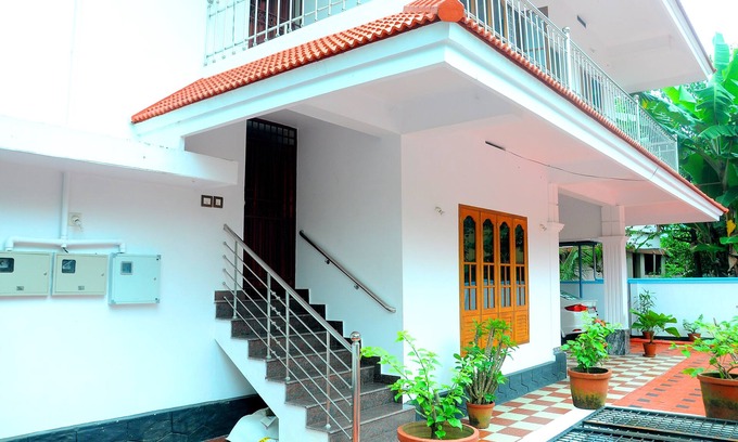 Thrissur Villa | Grace Guest Home: A Peaceful Retreat for Families