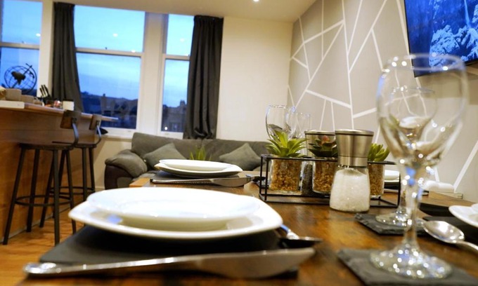Keighley Apartment | Pet-Friendly Grace House Apartment in Yorkshire - Guest Rated 9/10