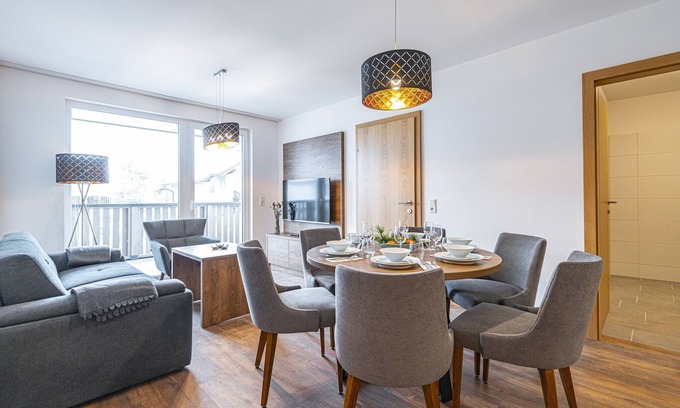 Bad Hofgastein Apartment | Graceful apartment in Salzburg with balcony