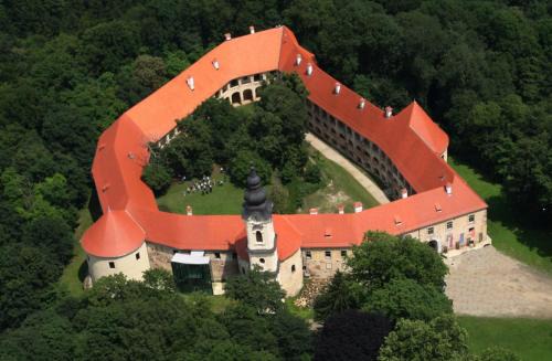 Tisina House | Discover Grad Goričko: Family-Friendly & Accessible Retreat