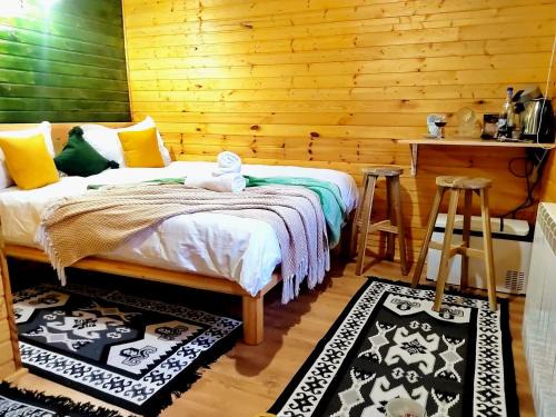 Comanesti Ski Chalet | Cozy Chalets in Comăneşti, Romania - Pet-Friendly Retreat