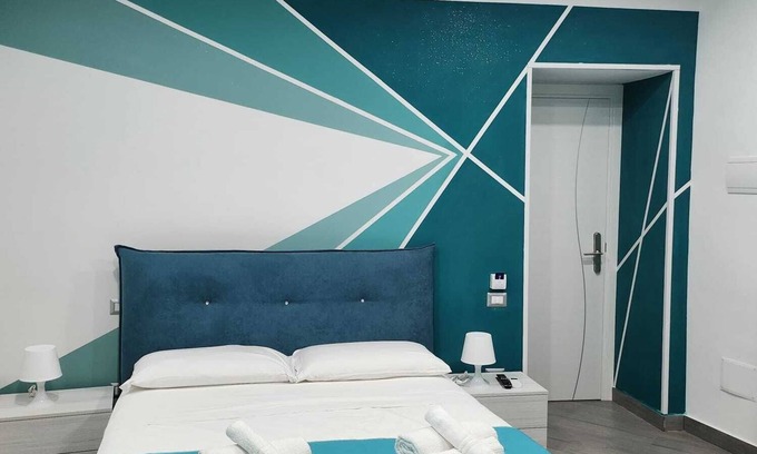 Quartieri Spagnoli House | Discover GRADINI PARTENOPEI: Spa & Family-Friendly Retreat