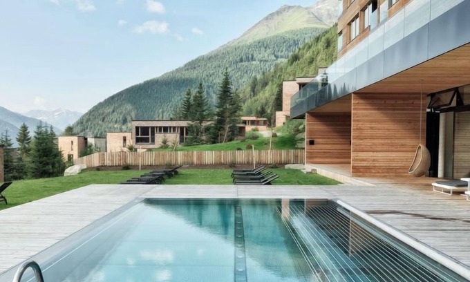 Großdorf House | Experience Gradonna Mountain Resort with Family-Friendly Amenities