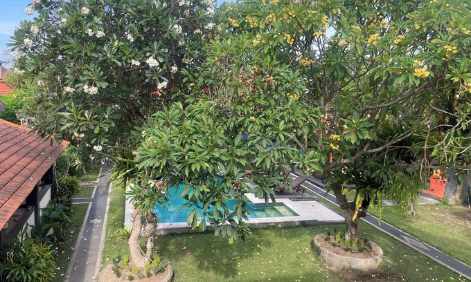 Batubulan House | Guest Rated 10/10: Graha Madesimon with Pool & Restaurant